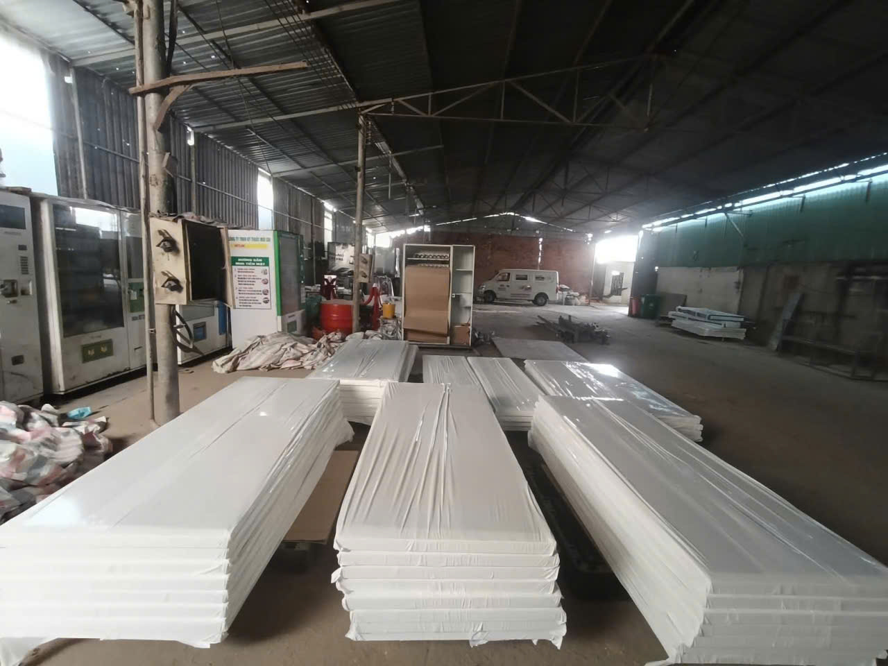 Sơn cánh cửa chống cháy